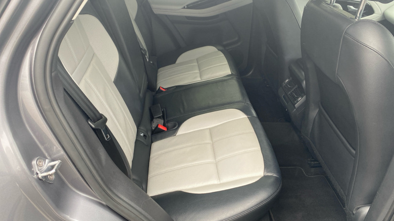 Land Rover Range Rover Evoque 2.0 D150 R-Dynamic 5dr 2WD Diesel Hatchback